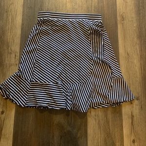Talbots ruffle bottom skirt. Worn‎ once . Excellent condition